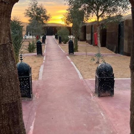 Hammadi Desert Camp เมอร์ซูกา ภายนอก รูปภาพ