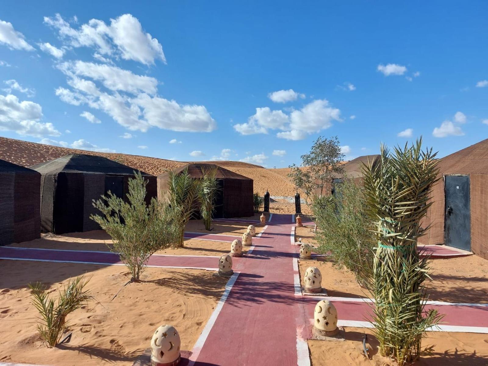 Hammadi Desert Camp เมอร์ซูกา ภายนอก รูปภาพ